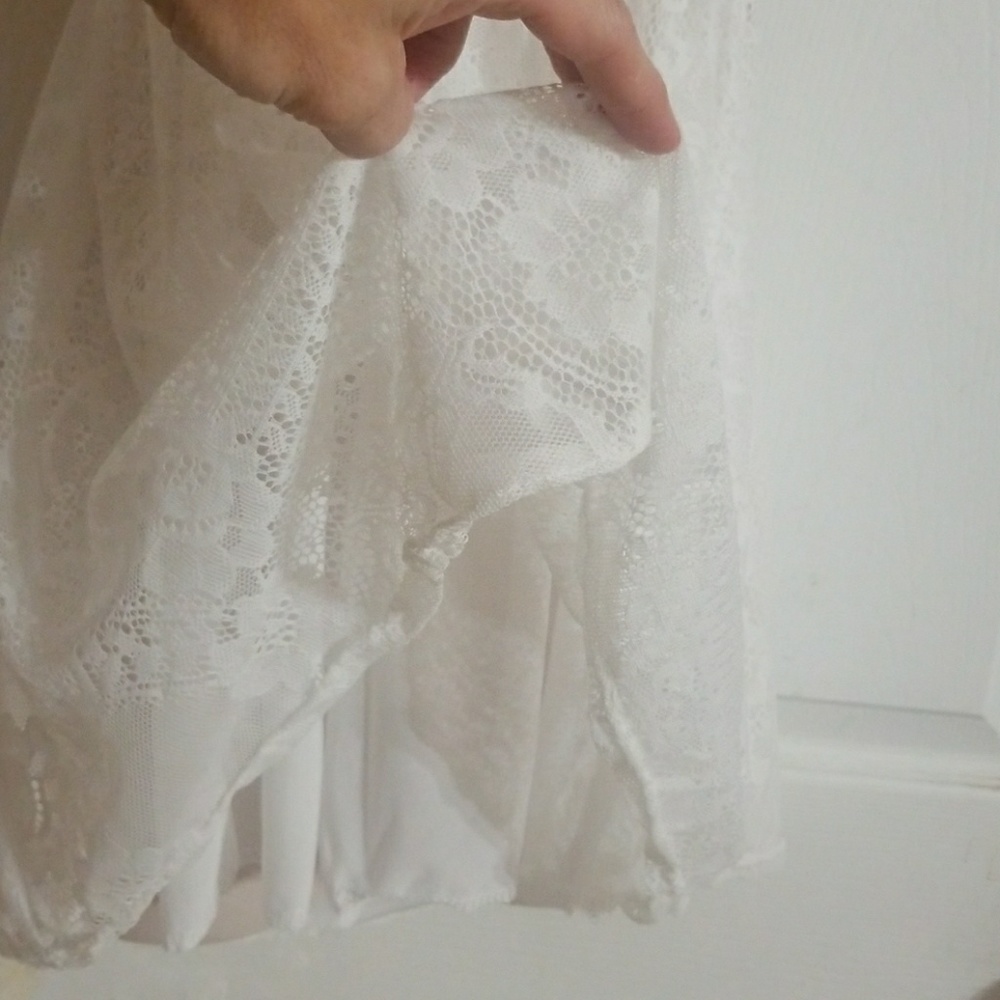 Lacey blouse - Picture 3 of 3